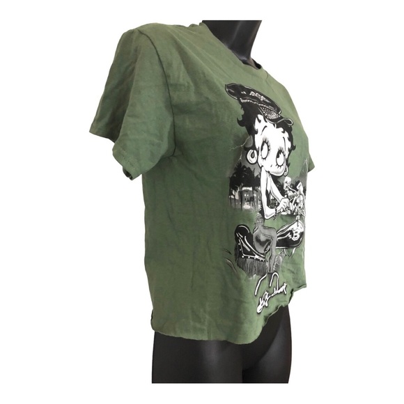 Betty Boop green betty on motorcycle graphic print cropped rolled hem tshirt - Picture 10 of 11